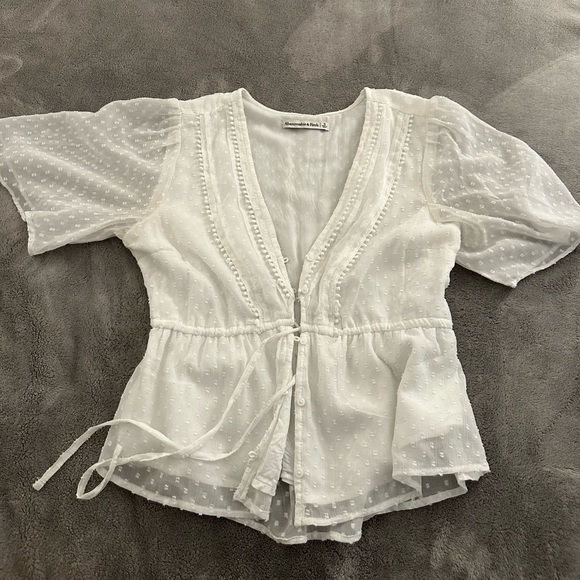 Abercrombie & Fitch White Sheer Blouse - Picture 1 of 4